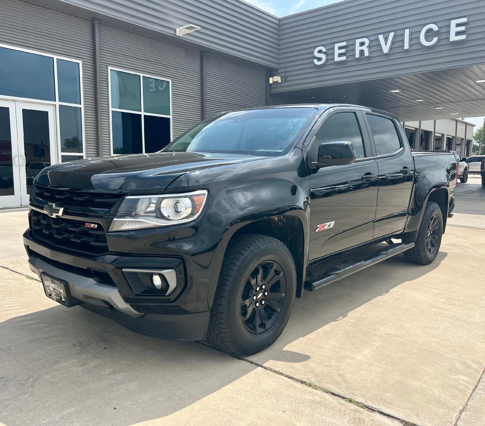 2022 Chevrolet Colorado Z71 in Black — front three-quarter view